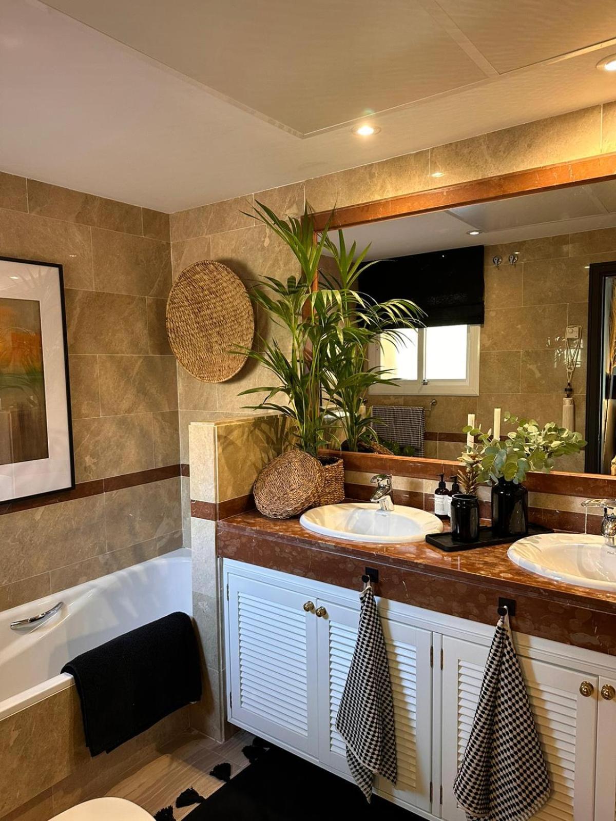 Apartment Luxury In Marbella-elviria